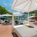 Hotel Sunny Days