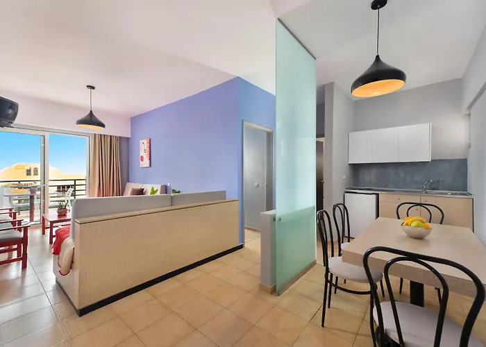 호텔 Sunny Days 4*