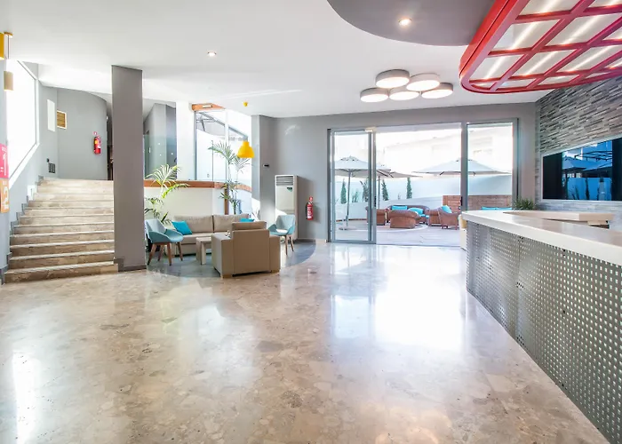 Sunny Days Hotel 4*