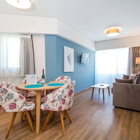 Hotel Sunny Days 4*