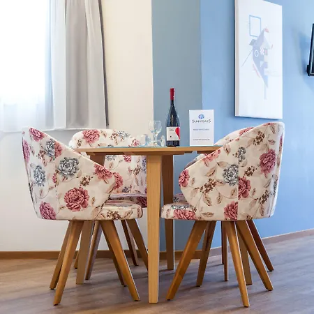 Sunny Days イキソス