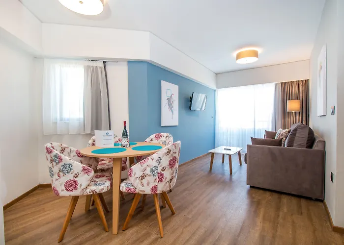 Sunny Days イキソス